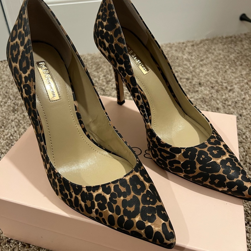 Bcbgeneration Pump - image 3